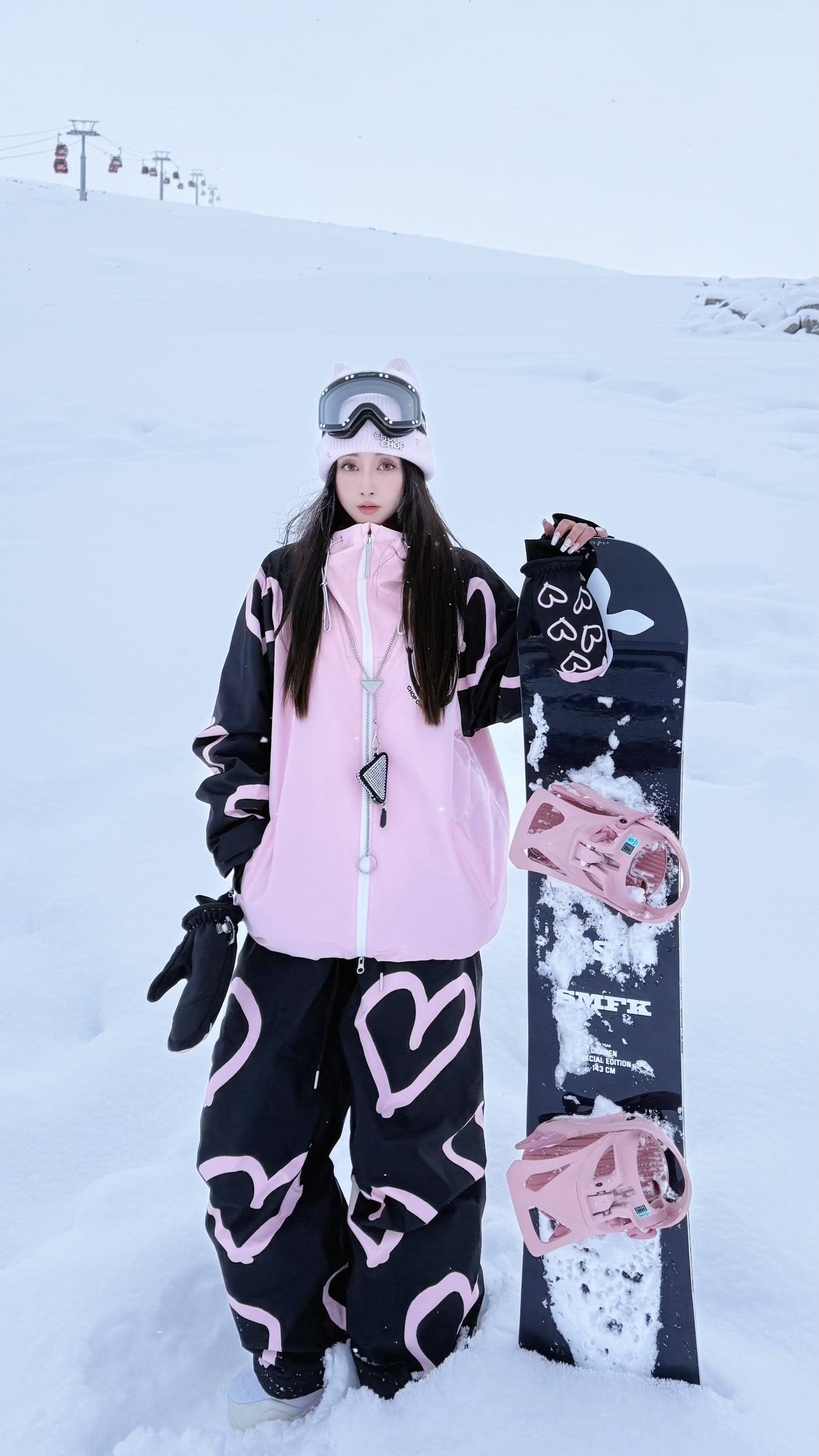 Chopchop Blackpink Heart 3L Snowboarding Jacket & Pant